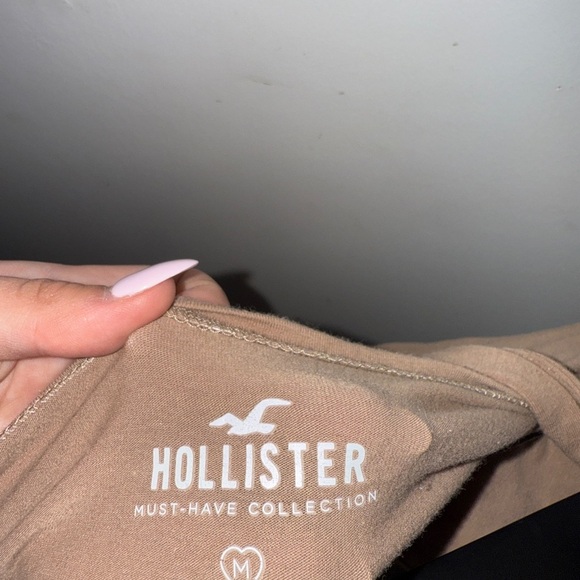 Hollister Tan Halter Top With Tie in Back - Picture 3 of 4